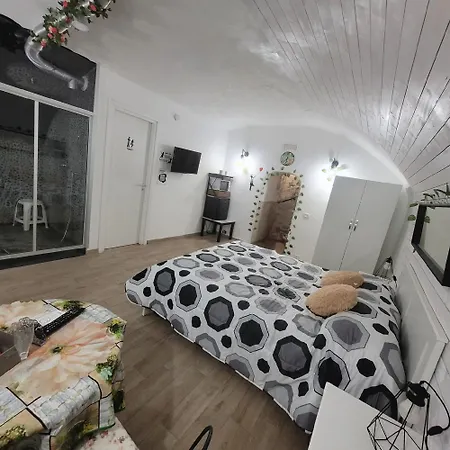 I Gradini Dell Eden Konukevi 3*